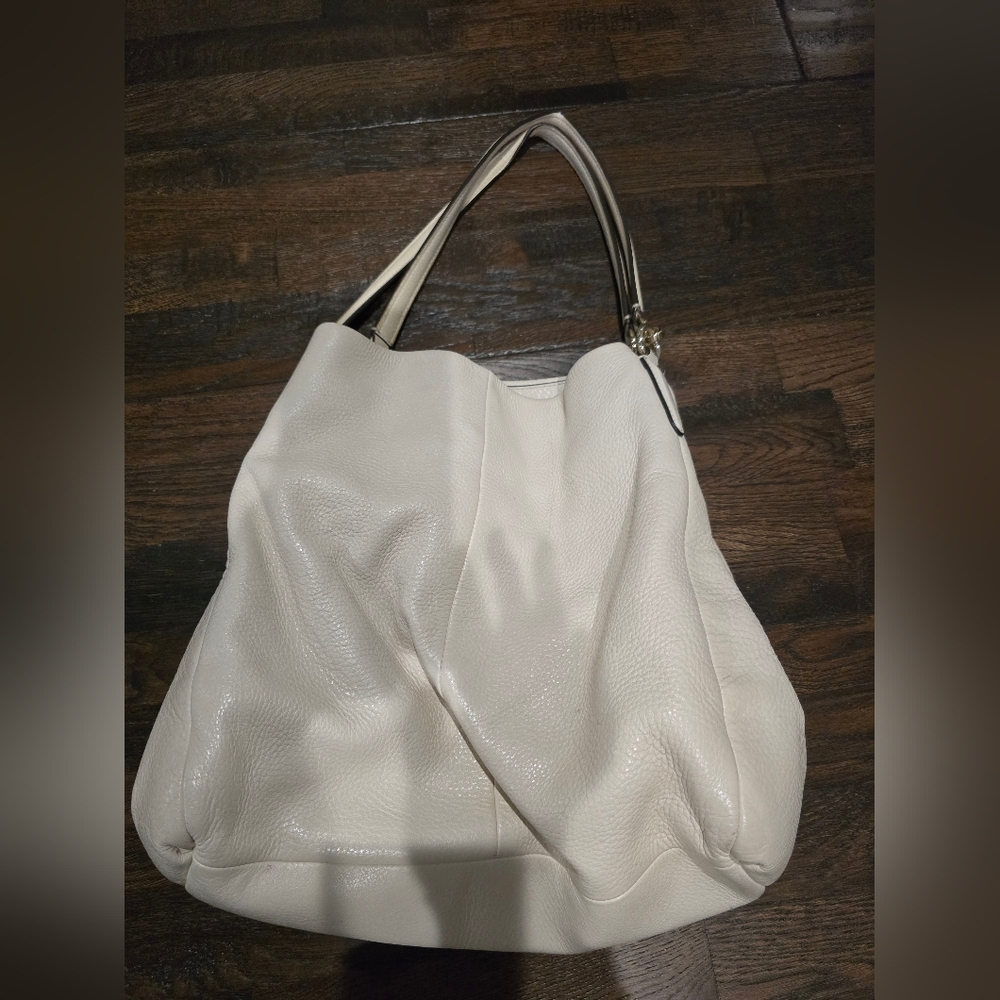 Elegant Cream Leather Tote Bag
